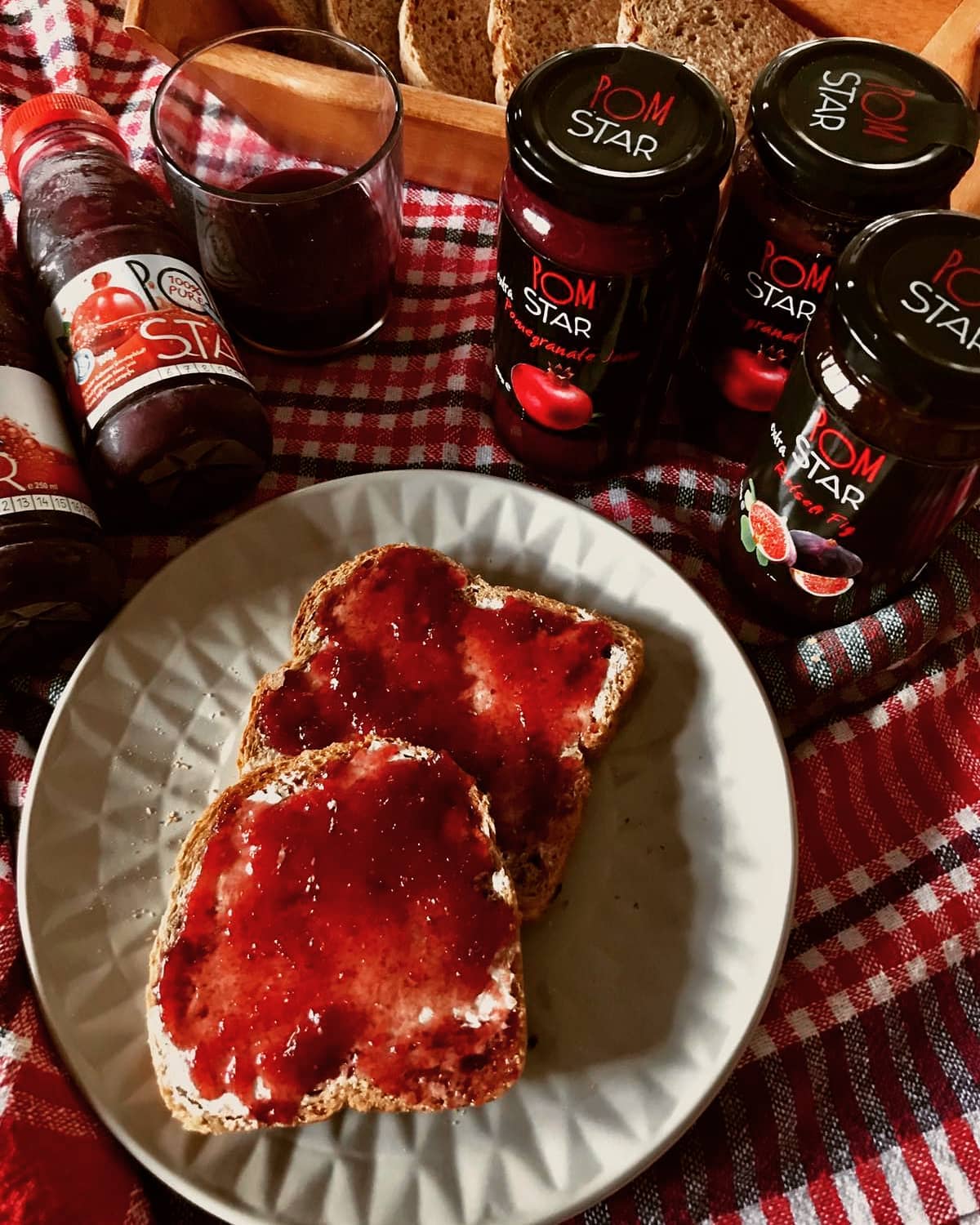 "Pom Star" Granatapfel Balsamico Cream mit Chili , 200 ml