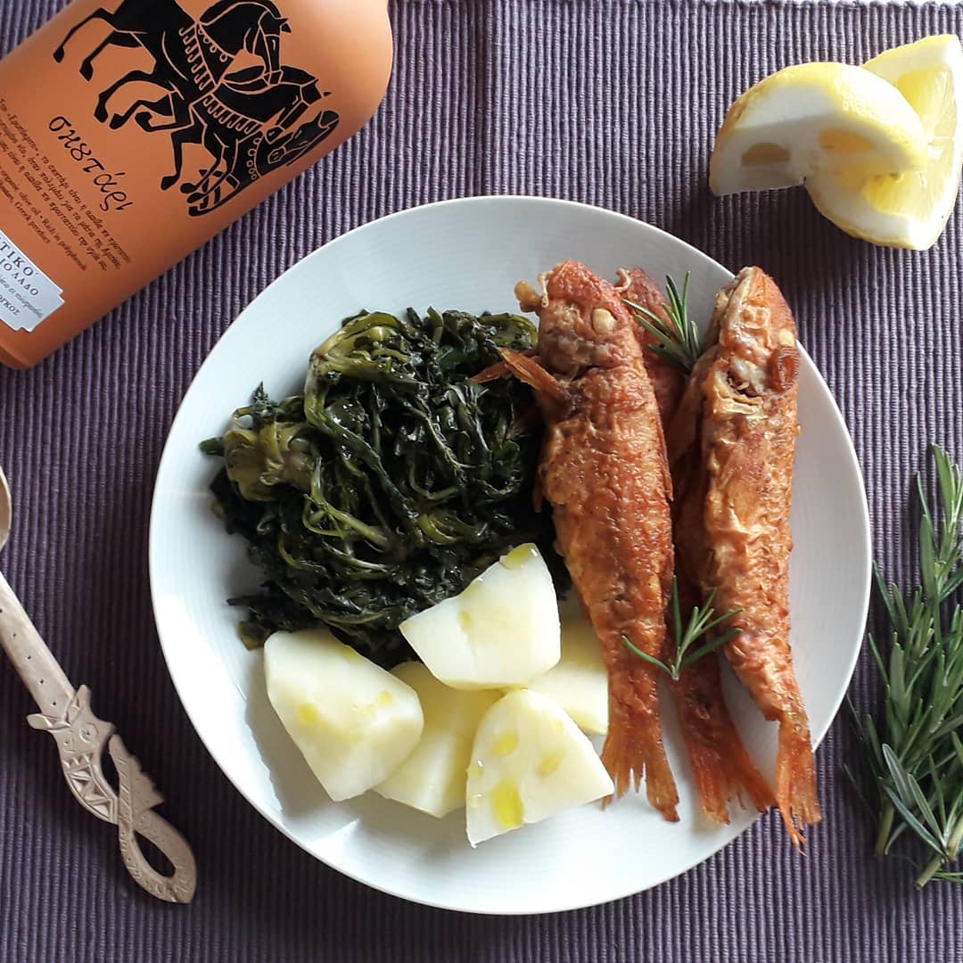 Skoutari-Teller-me-psar Skoutari - Ultra Premium Bio Olivenöl aus Kreta- Reich an Polyphenolen Neue Ernte 24/25, 500 ml